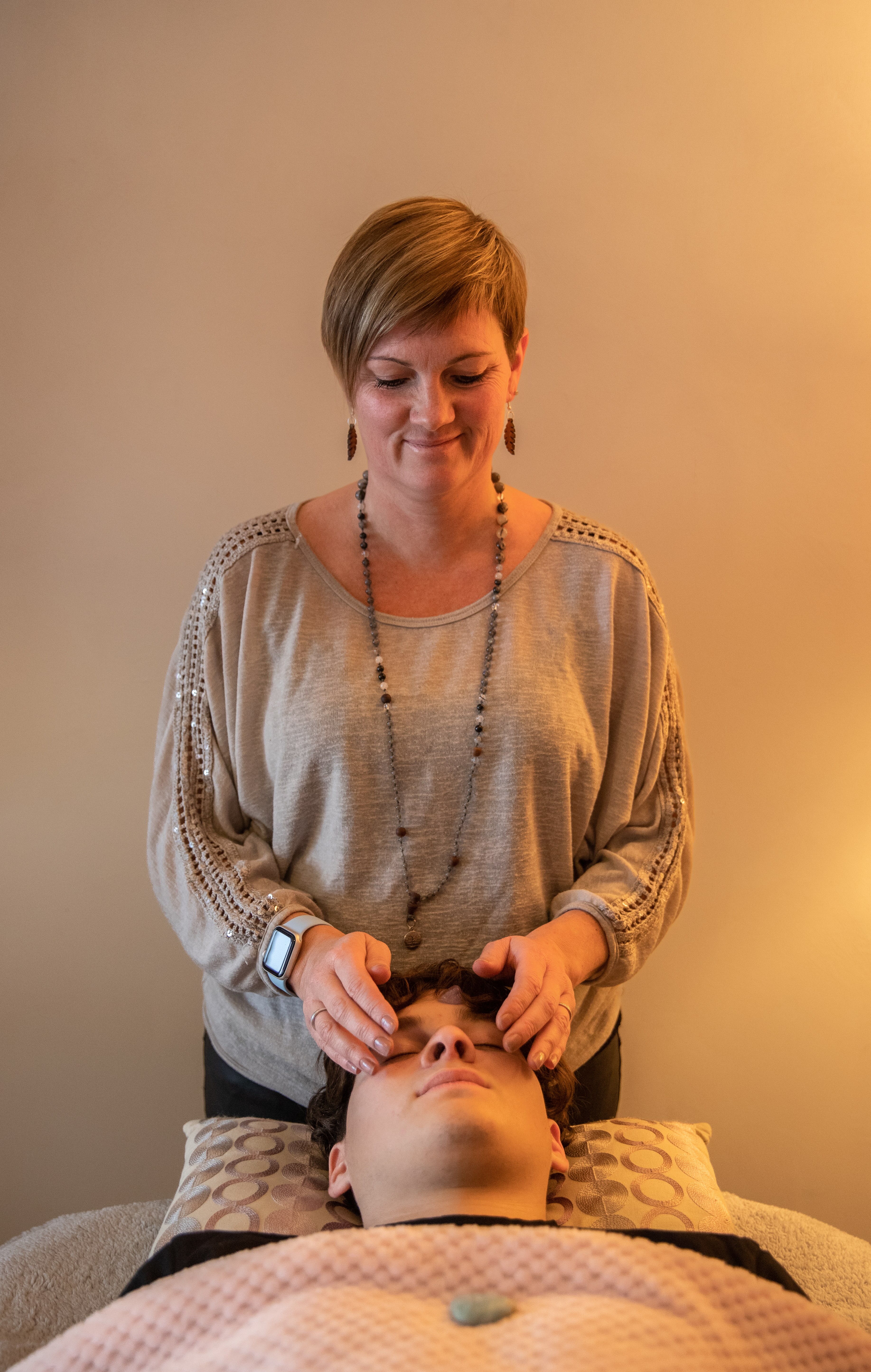 Comment le Reiki agit-il sur le stress et l’anxiété ?